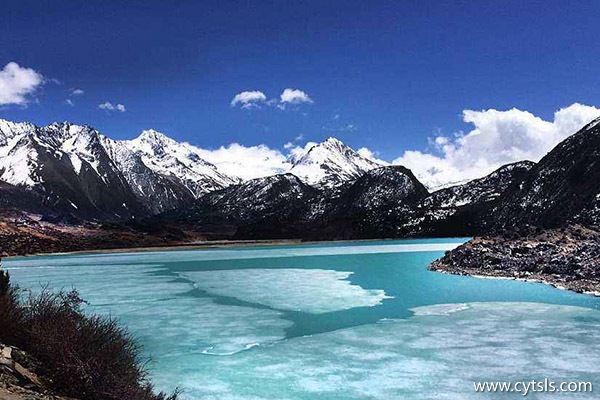 襄陽(yáng)去西藏旅游費(fèi)用