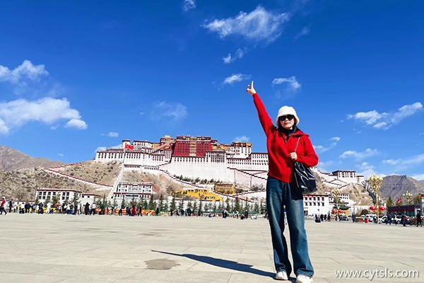 一個人去西藏旅游跟團可以嗎