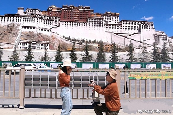 兩個(gè)人去西藏玩10天要多少錢